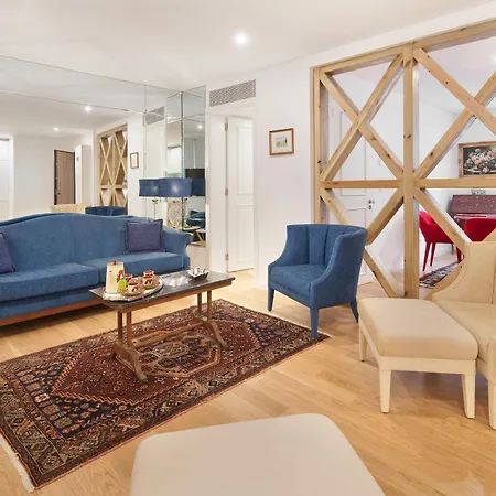 Lisbon Rentals Chiado-2