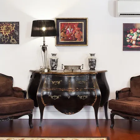 Lisbon Rentals Chiado-2